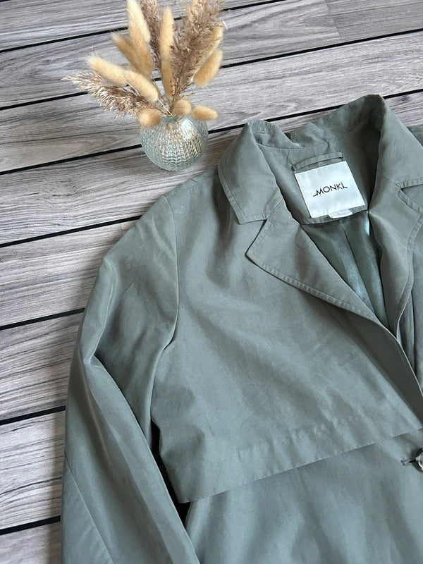 Monki lange trenchcoat – kaki groen (maat S)