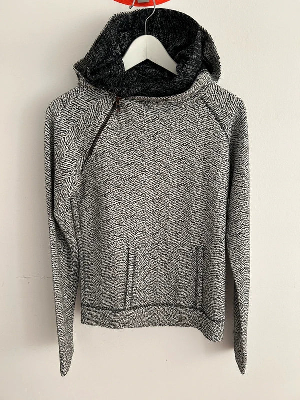 Superdry hoodie – zwart/wit zigzag (maat XS)
